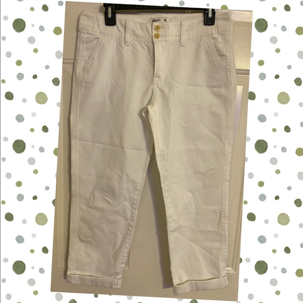 Ladies sz4  white Capri crop pants American Eagle